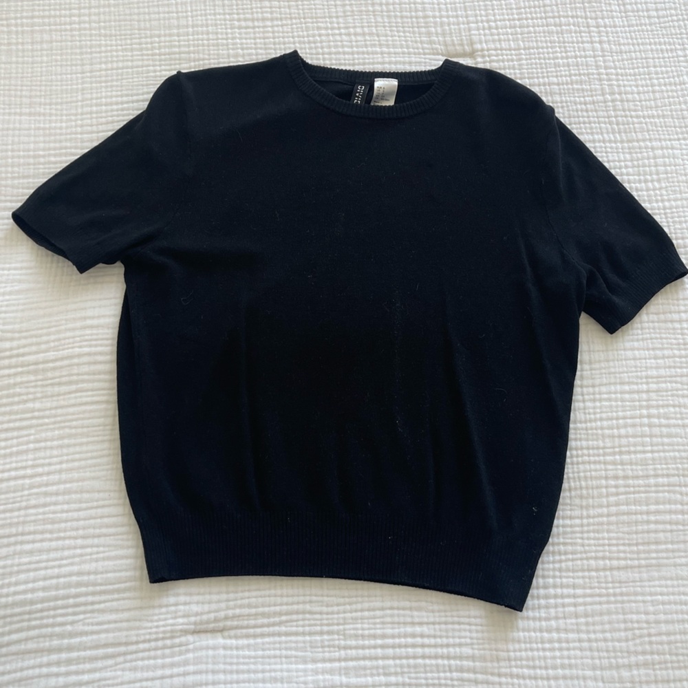 H&M divided sweater top